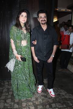 Karwa chauth 2022: सुनीता कपूर के घर सज-धज कर पहुंची शिल्पा शेट्टी, महीप कपूर और भावना पांडे, पति संग दिए परफेक्ट पोज