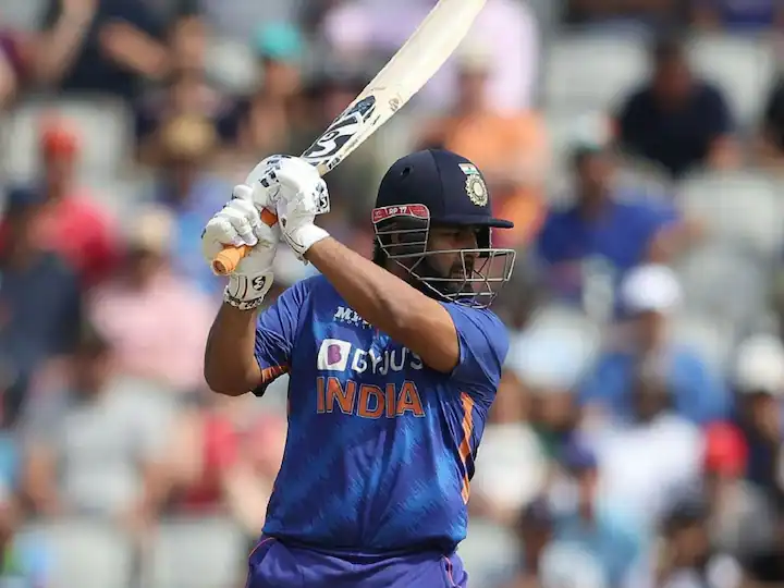 Rishabh pant Bad form become the big concern for team india may leave from playing XI T20 World Cup: ऋषभ पंत के खराब फॉर्म ने बढ़ाई टीम की टेंशन, प्लेइंग इलेवन से हो सकती है छुट्टी