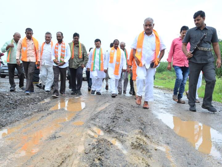 అమ‌రావ‌తి రాజ‌దాని ప్రాంతంలో ఎపీ బీజేపి నాయ‌కులు ప‌ర్య‌ట‌న‌...