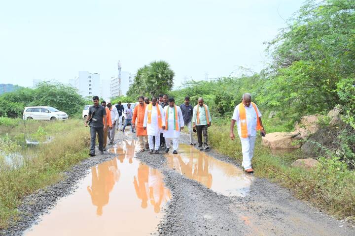 జగన్కు ఎన్ని సార్లు చెప్పినా చలనం లేదని వీర్రాజు ఆగ్రహం