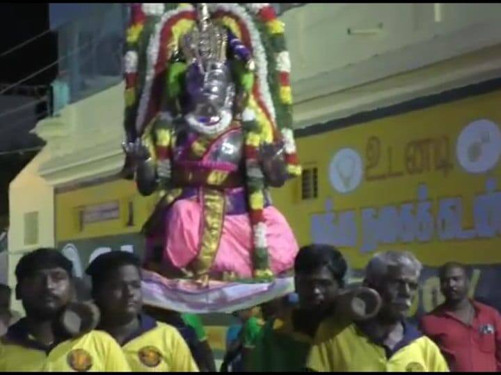 வெள்ளி அனுமன் வாகனத்தில் பக்தர்களுக்கு காட்சியளித்த  கல்யாண வெங்கட்ரமண சுவாமி..!