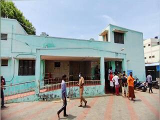 AIADMK Councillor Murder: பட்டப்பகலில் அதிமுக கவுன்சிலர் வெட்டிக் கொலை - மதுரையில் பரபரப்பு