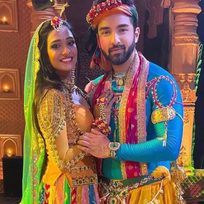 टीवी शो ‘भाग्य लक्ष्मी’ (Bhagya Lakshmi) इस हफ्ते 7वें पायदान पर है. ऐश्वर्या खरे और रोहित स्टारर ये शो इन दिनों लोगों का पसंदीदा बना हुआ है.