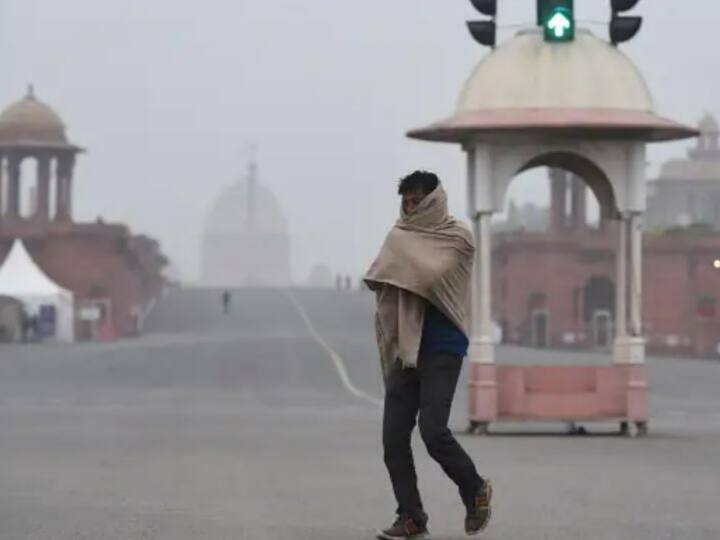 Delhi NCR Weather Updates Thursday morning was coldest this season in Delhi AQI Recorded very poor category Delhi-NCR Weather Updates: दिल्ली में इस सीजन में सबसे सर्द रही गुरुवार की सुबह, AQI हुआ बहुत खराब, जानें- मौसम का पूरा हाल