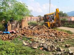 नवादा में 125 घरों को तोड़ने का काम शुरू, पटना हाई कोर्ट के निर्देश पर कार्रवाई, 30 साल से था कब्जा