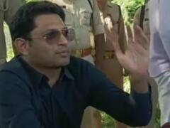 अंबेडकरनगर: बाढ़ पीड़ितों से डीएम बोले- 'जोमैटो सर्विस नहीं चला रहे जो घर तक पहुंचाएंगे खाना'