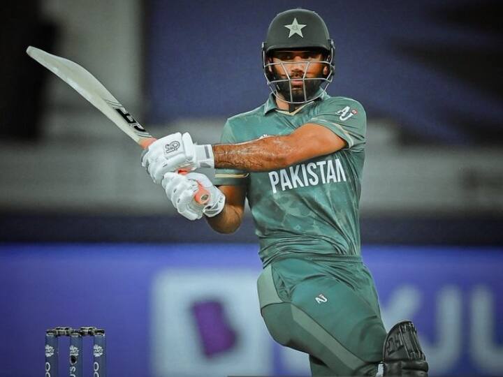Fakhar Zaman included in Pakistan's 15-man squad for T20 World Cup 2022 T20 World Cup: पाकिस्तान की टीम में हुआ बड़ा बदलाव, भारत की धज्जियां उड़ाने वाले ओपनर की हुई वापसी