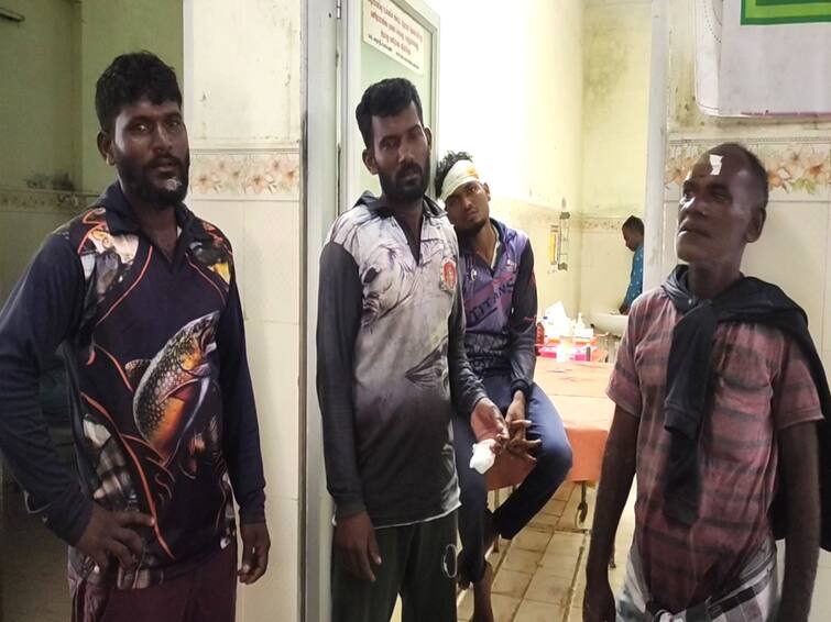 Sri Lankan fishermen attacked Tamil Nadu fishermen in the middle of the sea! நடுக்கடலில் தமிழக மீனவர்கள் மீது தாக்குதல் -  இலங்கை மீனவர்கள் அட்டூழியம்