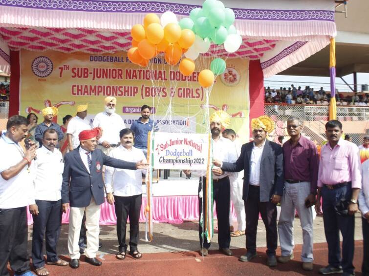 The seventh season of the Sub Junior National Dodgeball Tournament begins today; The competition was inaugurated by the President of the District Congress Committee Dodgeball: सब ज्युनिअर राष्ट्रीय डॉजबॉल स्पर्धेच्या सातव्या हंगामाला सुरुवात; जिल्हा काँग्रेस कमिटीच्या अध्यक्षांच्या हस्ते उद्घाटन