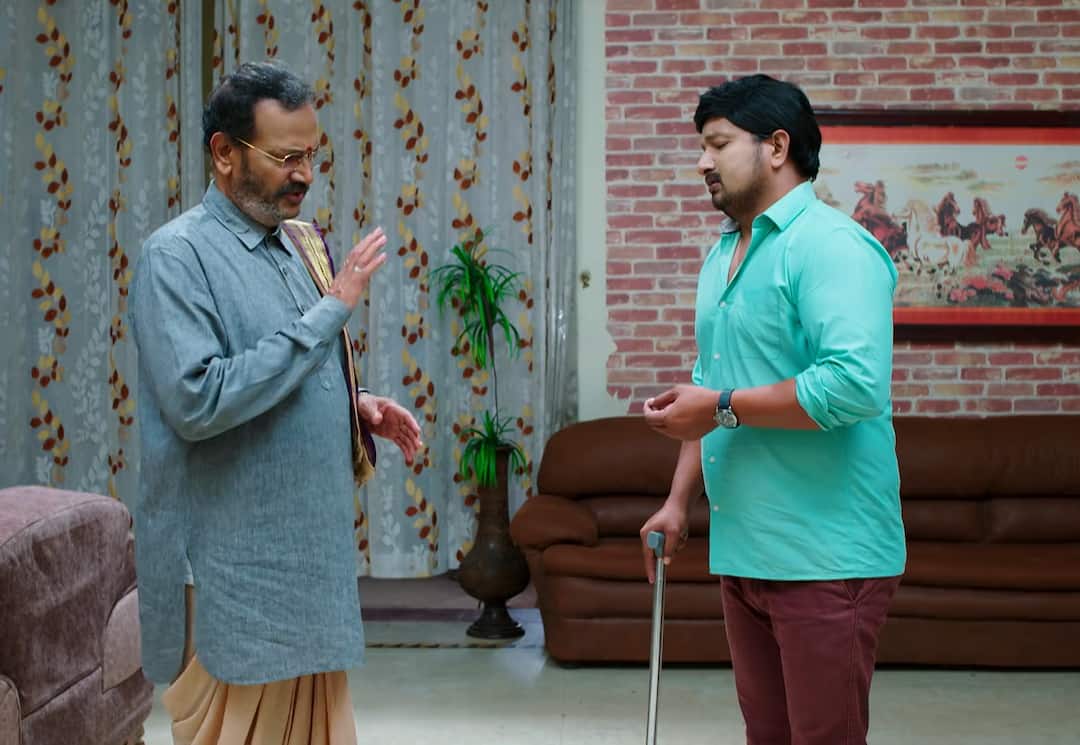 Devatha October 15th: రాధపై అధికారం చెలాయిస్తే సహించనని మాధవ్ కి వార్నింగ్ ఇచ్చిన రామూర్తి- కాడెద్దులుగా మారిన ఆదిత్య, రుక్మిణి Devatha Serial October 15th Episode 678 Written Update Today Episode Devatha October 15th: రాధపై అధికారం చెలాయిస్తే సహించనని మాధవ్ కి వార్నింగ్ ఇచ్చిన రామూర్తి- కాడెద్దులుగా మారిన ఆదిత్య, రుక్మిణి