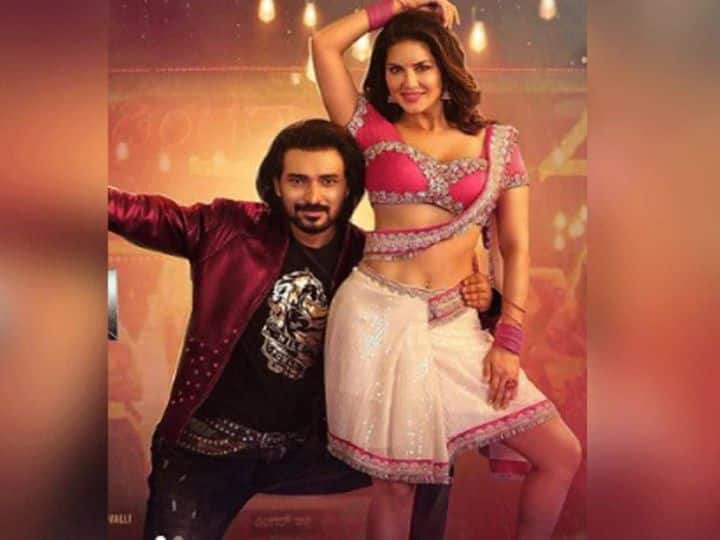 Sunny Leone  item song Dinger Billi in the Kannada Film Champion is making fans crazy, fans dancing in theater  Video Viral Watch: Sunny Leone के ठुमकों को देख ख़ुद पर काबू नहीं रख पाए फैंस! थिएटर में ही करने लगे डांस