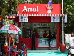 दिल्ली वालों को महंगाई का झटका, अमूल ने 2 रुपए बढ़ाए दूध के दाम, जानें क्या है नए रेट