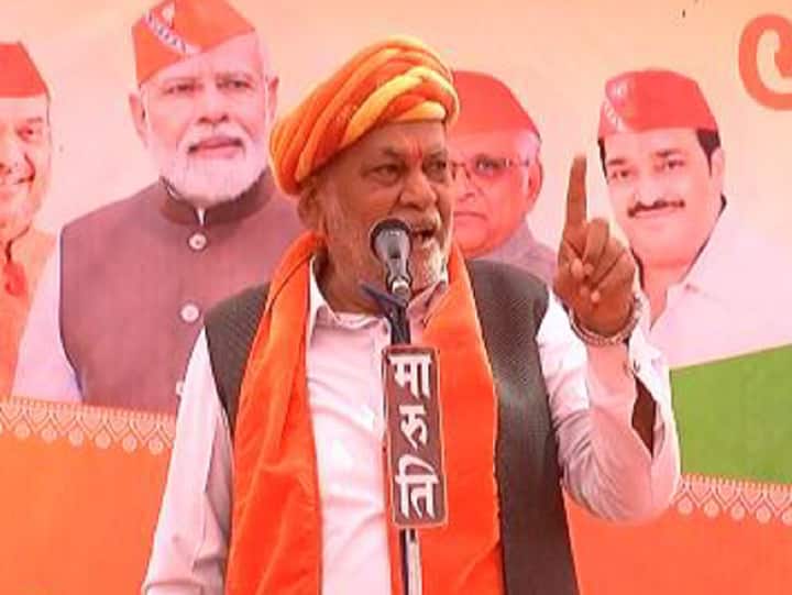 Gujarat Gaurav Yatra Union Minister Parsottam Rupali allegations on Congress Gujarat Election 2022 Gujarat Gaurav Yatra : 'પરદેશી બાવળ ત્યાં કોંગ્રેસનું કામ બોલે છે; આ બાવળીયાવાળા છે ધ્યાન રાખજો, કુંવરજીભાઈ માઇલા નહીં'