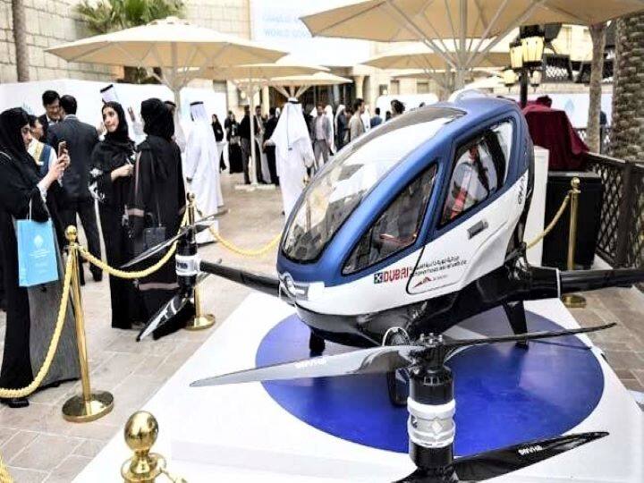 Electric Flying Taxi in Dubai: आपने अब तक कार को सड़क पर दौड़ते देखा होगा, लेकिन अब जल्द ही इसे उड़ाते देख सकते हैं.