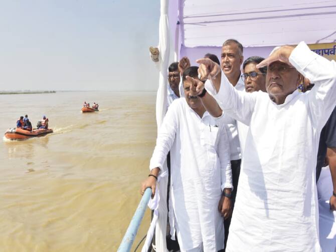 Chhath Puja 2022: Bihar CM Nitish Kumar Chhath Ghat Inspection Of Patna,  Special Arrangement For Devotees | Chhath Puja 2022: पटना के घाटों का जायजा  लेने निकले नीतीश कुमार, व्रतियों के लिए