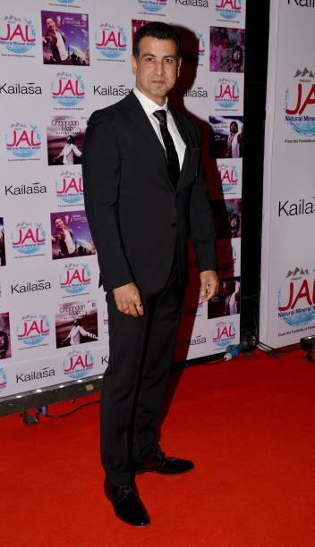 ਰੋਨਿਤ ਰਾਏ ਕਦੇ ਹੋਟਲ `ਚ ਲਾਉਂਦੇ ਸੀ ਝਾੜੂ ਪੋਚਾ, ਅੱਜ ਕਰੋੜਪਤੀ