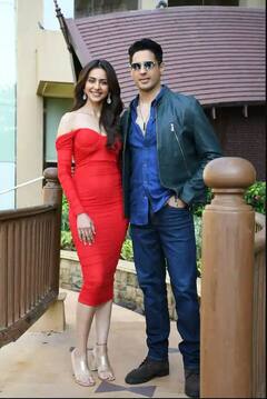 Rakul Preet PHOTO: મલ્ટીકલર ટોપમાં રકુલ પ્રીતનો કુલ અવતાર