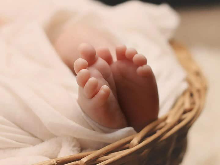 Aadhaar For Newborns Along With Birth Certificates In All States Soon அனைத்து மாநிலங்களிலும் பிறந்த குழந்தைகளுக்கு பிறப்பு சான்றிதழுடன் ஆதார் அட்டை... அரசு தகவல்
