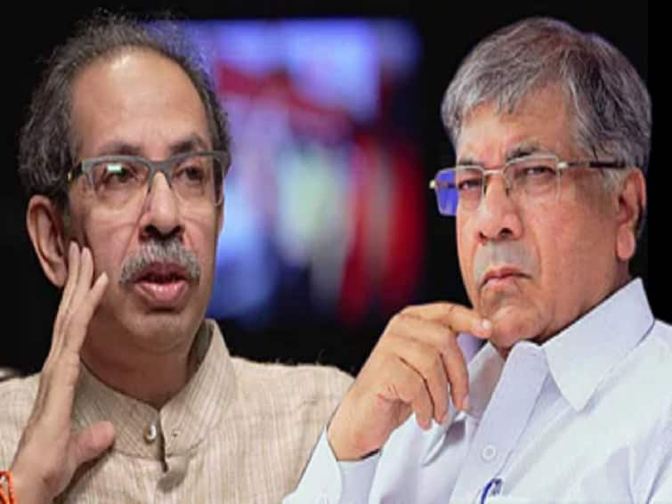 Prakash Ambedkar comment on shivsena Hindutva Prakash Ambedkar : उद्धव ठाकरेंच्या शिवसेनेचं हिंदुत्व आम्हाला मान्य, प्रकाश आंबेडकरांची रोखठोक भूमिका