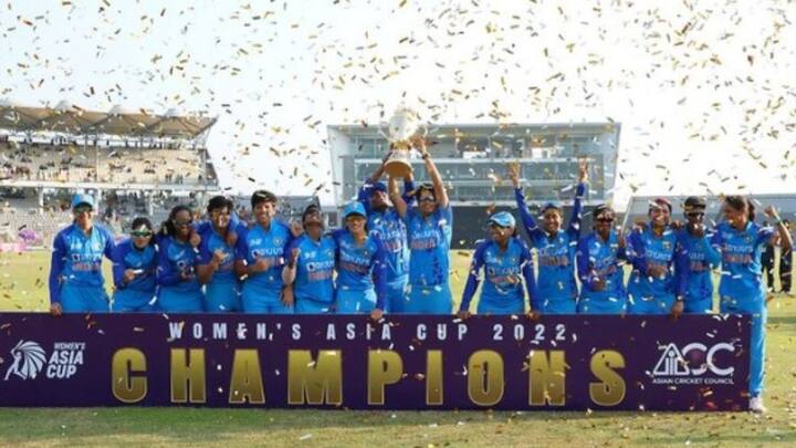 India W vs Sri Lanka W, Women's Asia Cup 2022 Final: ব্যাট হাতে স্মৃতি মন্ধানা কার্যত একাই ভারতের জন্য প্রয়োজনীয় রান তুলে দেন। ২৫ বলে ৫১ রানে অপরাজিত থাকেন তিনি।