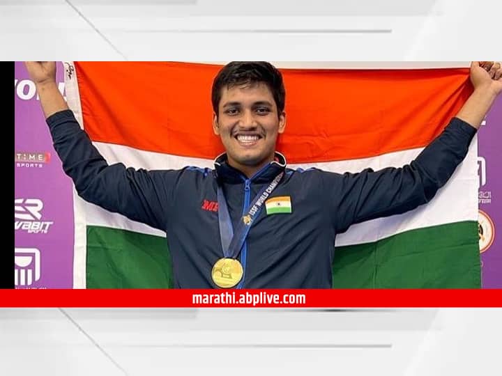 ISSF World Championships 2022 Rudrankksh Patil new world Record Following in Abhinav Bindra's footsteps Rudrankksh Patil: ठाण्याच्या रुद्रांक्ष पाटीलचा नवा पराक्रम! आयएसएसएफ वर्ल्ड चॅम्पियनशिपमध्ये सुवर्ण जिंकलं; अभिनव बिंद्रानंतर पाहिलाच!