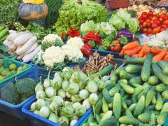 Vegetables Price List: சரிந்த பீன்ஸ்.. உச்சம் தொட்ட வெண்டை..! கடைக்கு செல்லும்முன் இதோ காய்கறி விலை