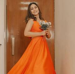 ਨਾਰੰਗੀ ਬੈਕਲੇਸ ਡਰੈੱਸ 'ਚ ਨਜ਼ਰ ਆਇਆ ਹਿਨਾ ਖਾਨ ਦਾ ਬੇਹੱਦ ਗਲੈਮਰਸ ਅੰਦਾਜ਼, ਪ੍ਰਸ਼ੰਸਕਾਂ ਨੇ ਕਿਹਾ- ਰਹਿਮ ਕਰੋ!