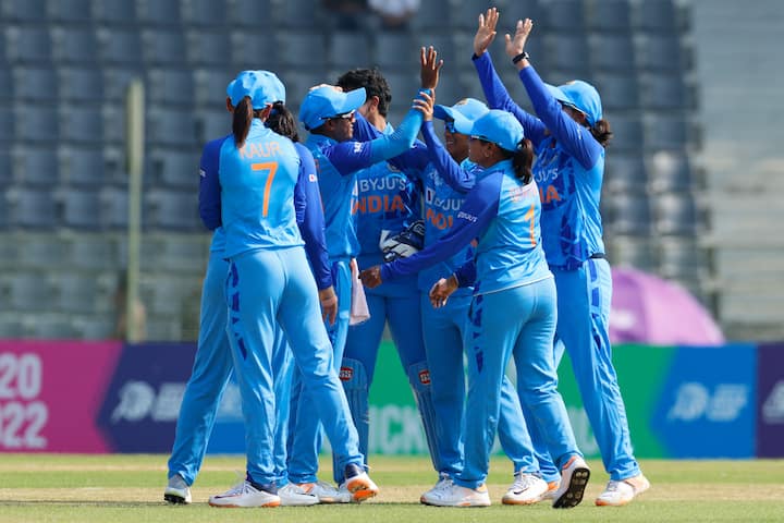 Women's Asia Cup: India created history, captured Asia Cup for the seventh time Womens Asia Cup 2022: भारत ने रचा इतिहास, सातवीं बार जीता एशिया कप; फाइनल में श्रीलंका को बुरी तरह हराया