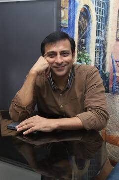 Tollywood: মুক্তি পেল সিটি অফ জ্যাকেলস-এর অফিসিয়াল পোস্টার ও টিজার