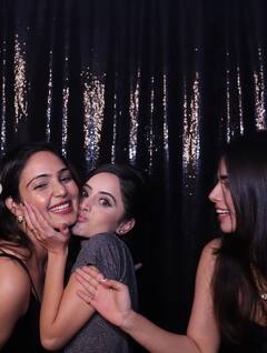 Urfi Javed के बर्थडे सेलिब्रेशन में शामिल हुए एक्स ब्वायफ्रेंड पारस कलनावत,  फिर एक्ट्रेस को इस अंदाज में विश कर चौंकाया