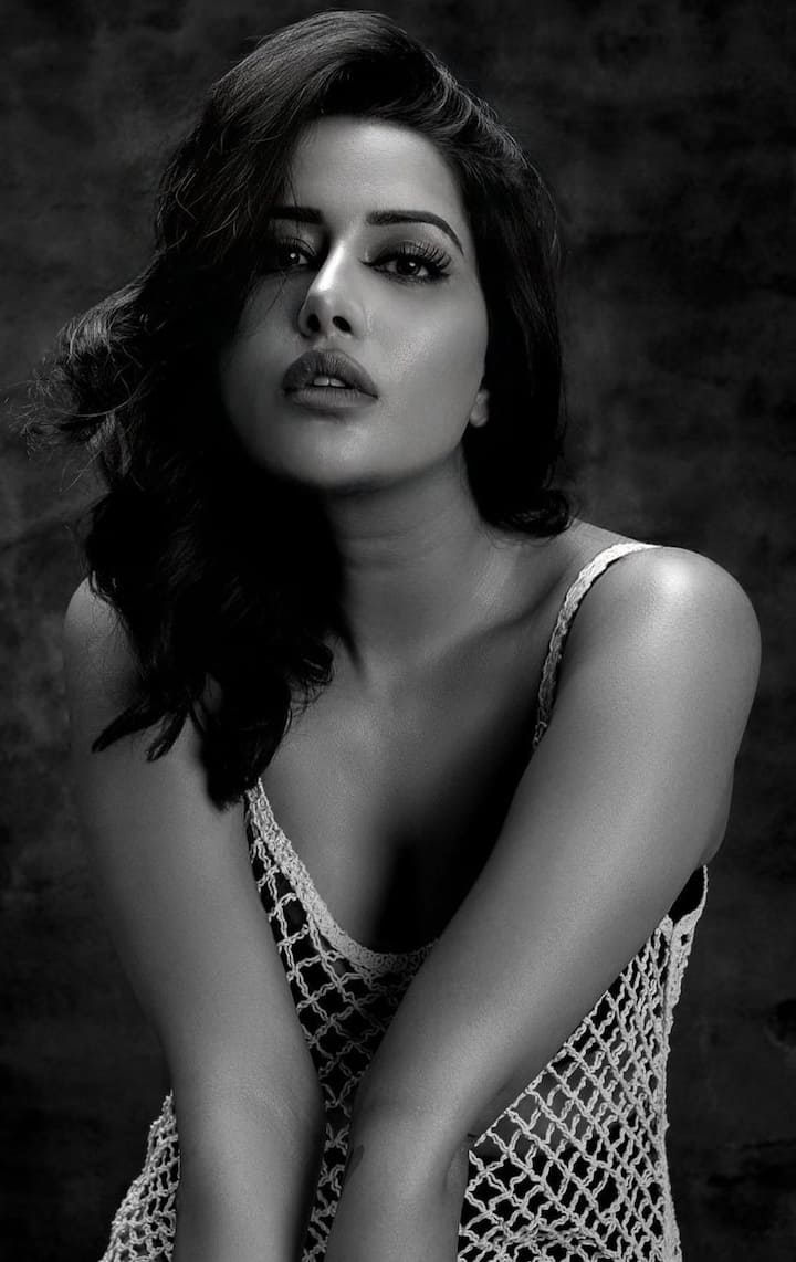 என் மனசு இனி உனக்கு ஒரு பிளே ஸ்டேஷன்