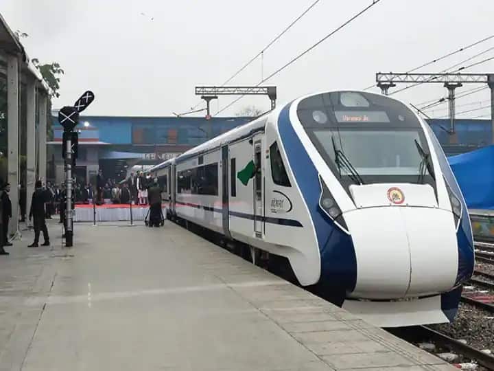 Indian Railway 5th Vande Bharat Express Train will run from 10 november on Chennai Bengaluru Mysore know Detail Vande Bharat Express: दिवाली के बाद पटरी पर दौड़ेगी 5वीं वंदे भारत ट्रेन! इस रूट पर चलेगी ट्रेन, यहां चेक करें डिटेल्स