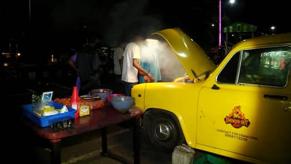 Vizag Car Barbeque: వైజాగ్ లో లేటెస్ట్ క్రేజీ ఫుడ్ డెస్టినేషన్ కార్ బార్బెక్యూ