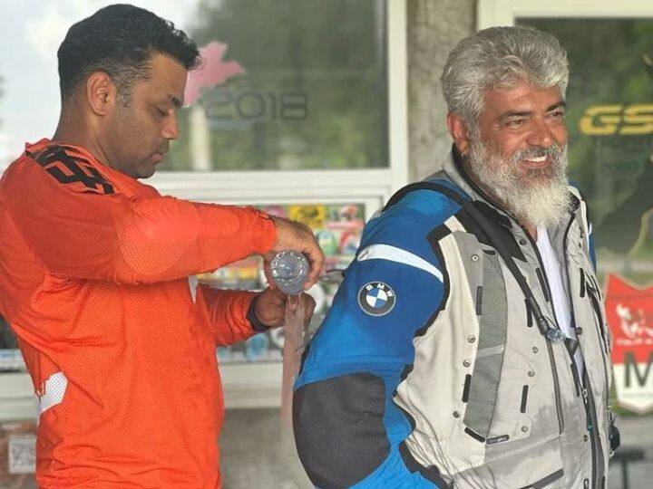 அஜித்தின் க்யூட் ஸ்மைல்