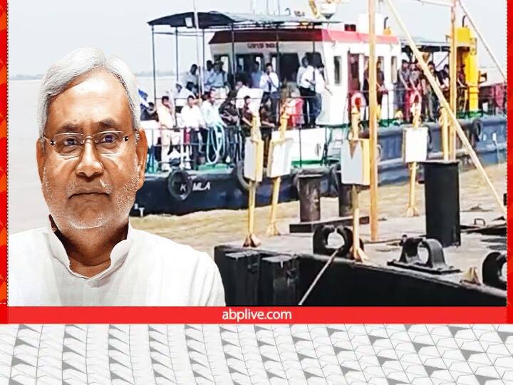 Patna News: Chief Minister Nitish narrowly survived, his steamer collided with a pillar during the inspection of Chhath Ghat Patna News: बाल-बाल बचे मुख्यमंत्री नीतीश कुमार, छठ घाट के निरीक्षण के दौरान खंभे से टकराया स्टीमर 