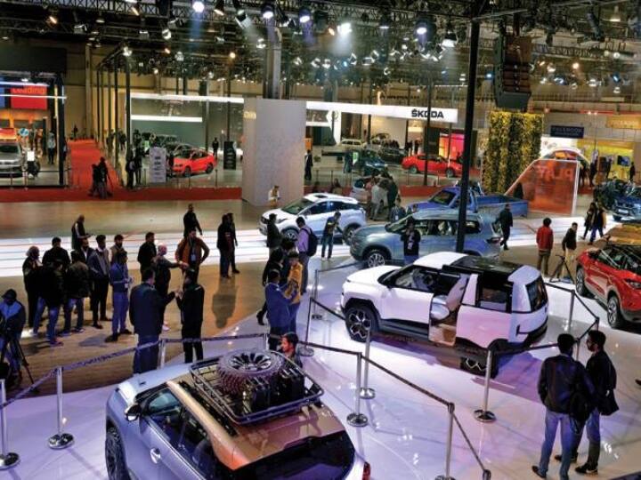These cars may launch in upcoming auto expo Upcoming Auto Expo: कार लेने का मन है तो करें थोड़ा इंतजार, नए साल की शुरुआत में होगी नई कारों की बौछार