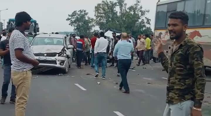 काहीवेळ या अपघातामुळे वाहतूक विस्कळीत झाली होती.