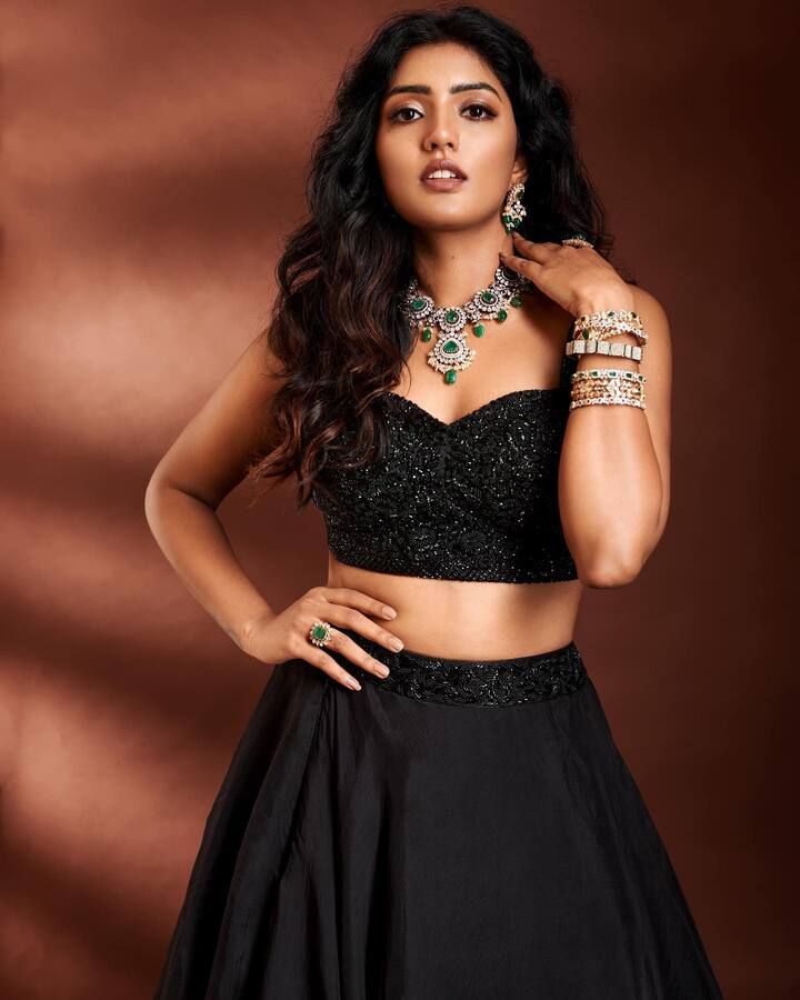 ఈషా రెబ్బా అందమైన ఫోటోలు -Image credit: Eesha Rebba/Instagram