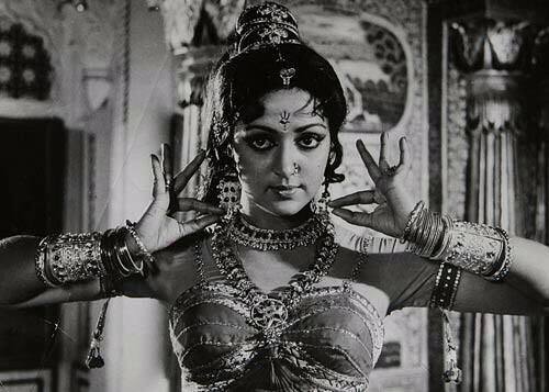 She carved a niche for herself with her stellar performances in films like 'Johnny Mera Naam', 'Andaz' and 'Lal Patthar' among others, in the early 1970s.