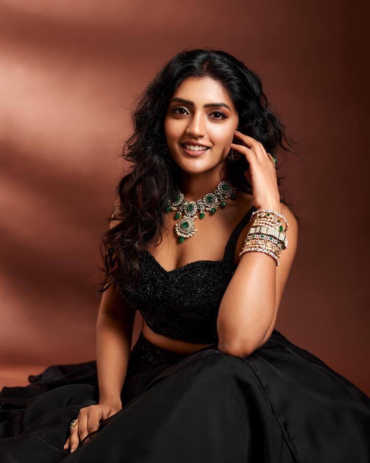 ఈషా రెబ్బా అందమైన ఫోటోలు -Image credit: Eesha Rebba/Instagram