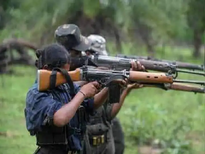 बीजापुरः मुखबिरी के शक में नक्सलियों ने ली दो लोगों की जान, ग्रामीणों के बीच जन अदालत लगाकर की हत्या