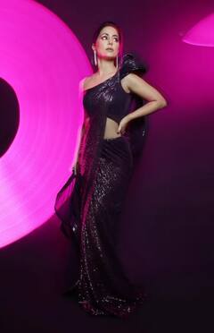 Hina Khan Pics: ਹਿਨਾ ਖਾਨ ਦੀ ਇਸ ਡਰੈੱਸ ਨੂੰ ਦੇਖ ਕੇ ਹੋ ਜਾਵੋਗੇ ਪਰੇਸ਼ਾਨ? ਸਾੜ੍ਹੀ ਅਤੇ ਵਨ ਪੀਸ ਪਹਿਰਾਵੇ ਦਾ ਇਹ ਸੁਮੇਲ ਕੀ ਹੈ?