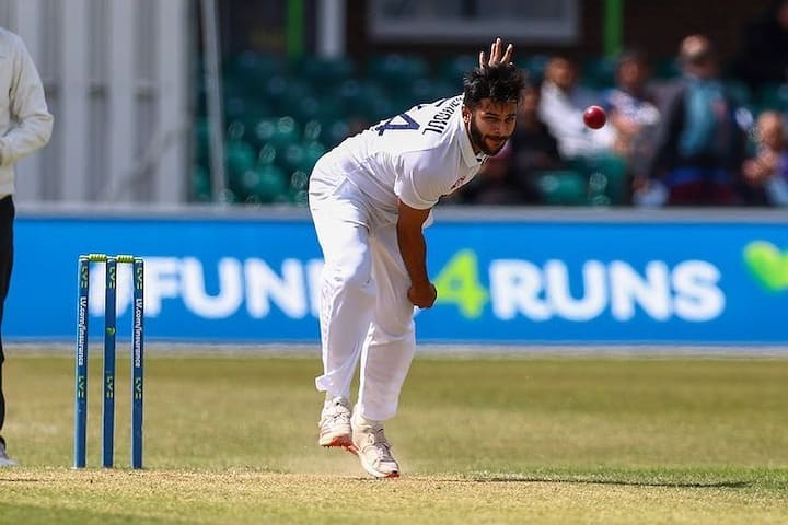 வேகப்பந்து வீச்சு திறமையால் ‘பால்கர் எக்ஸ்பிரஸ்’ என்று அழைக்கப்பட்டார்