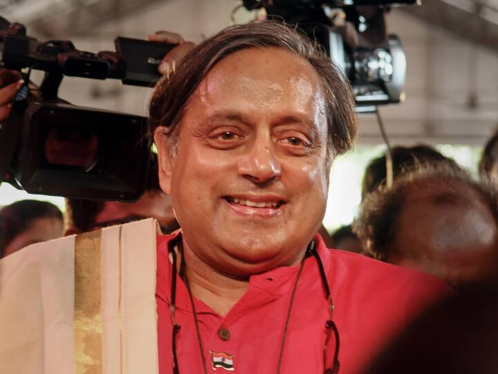 Shashi Tharoor appeals for Congress President said Vote by listening to your conscience Congress President Election: 'अंतरात्मा की आवाज सुनकर करें वोट'- कांग्रेस अध्यक्ष चुनाव की वोटिंग से पहले थरूर की आखिरी अपील