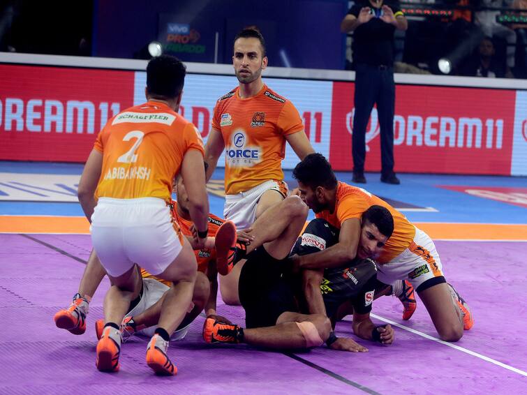 pro kabaddi league 2022 updated point table most raid tackle points after 16 october match PKL 9: पुनेरी पलटन की पहली जीत के बाद बदला प्वाइंट टेबल, जानें रेडिंग और डिफेंस में कौन से खिलाड़ी आगे