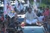 Pawan Kalyan In Vizag: శనివారం రాత్రి ఆలస్యంగా నొవాటెల్ కు పవన్ కల్యాణ్