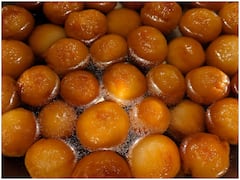 Diwali Recipes: దీపావళికి గులాబ్ జామూన్, ఈసారి తెల్లని బ్రెడ్డుతో చేసేయండిలా