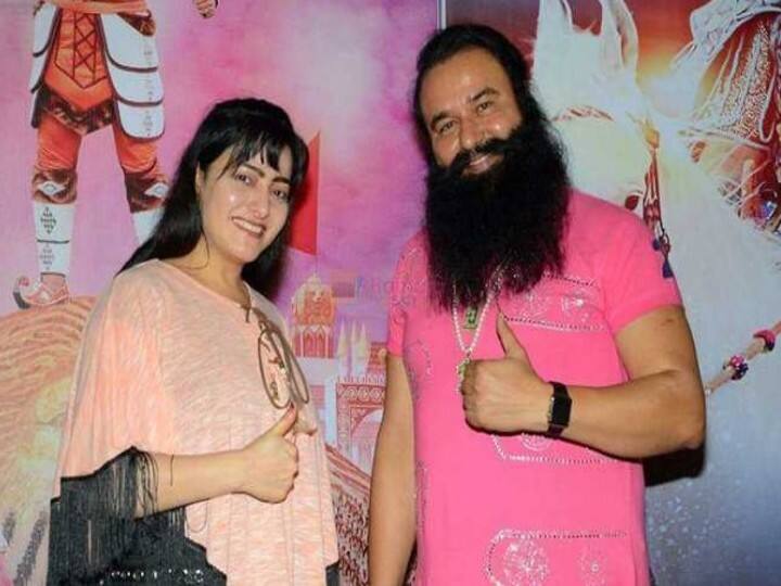 Haryana News: डेरे की अगली प्रमुख होगी राम रहीम की मुख्य शिष्य हनीप्रीत? जानें क्या कहता है डेरे का इतिहास Haryana: Will Gurmeet Ram Rahim's main disciple Honeypreet be the next head of the dera? Haryana News: डेरे की अगली प्रमुख होगी राम रहीम की मुख्य शिष्य हनीप्रीत? जानें क्या कहता है डेरे का इतिहास
