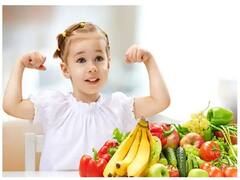 Kids Eyesight : लहान मुलांचा चष्मा काढण्यासाठी 'या' 5 गोष्टी खायला द्या; दृष्टी होईल तीक्ष्ण