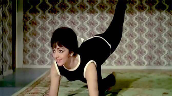 Hema Malini made her acting debut with Tamil film 'Idhu Sathiyam' in 1962. She made her Bollywood debut opposite Raj Kapoor in 1968 with 'Sapno Ka Saudagar'.